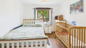 Photo 16- click for photo gallery